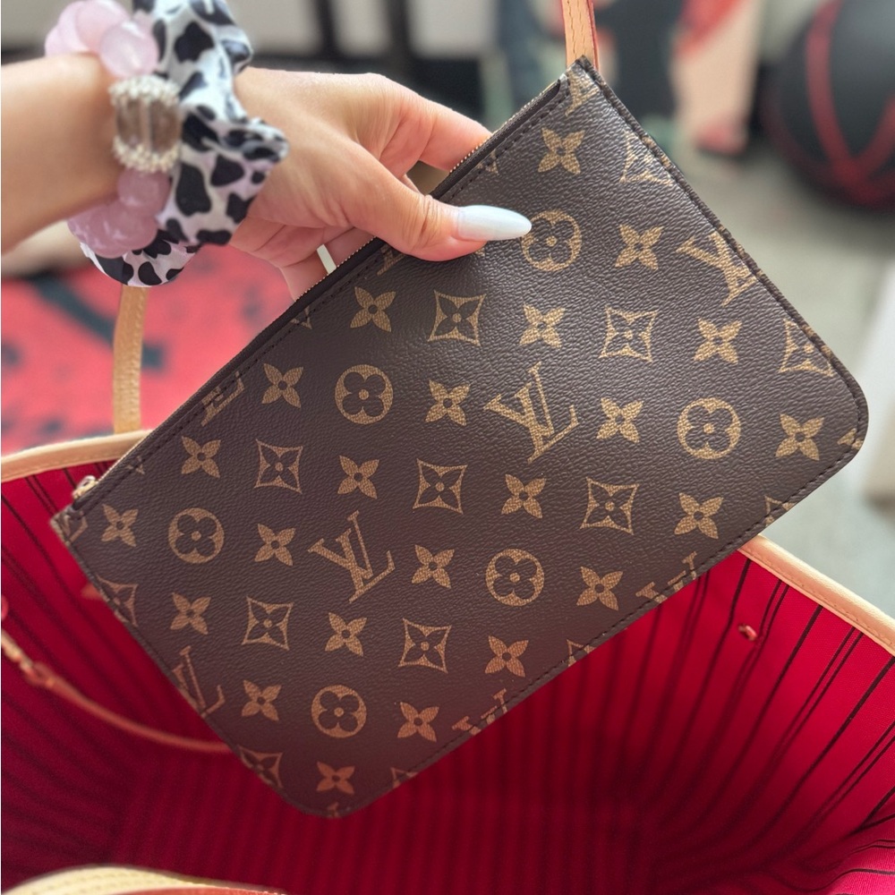 Louis Vuitton x TM Cherry Cerise Neverfull Tote - Picture 3 of 8